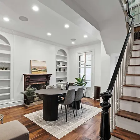 Downing by Rove Travel Private Terrace & Patio Apartment